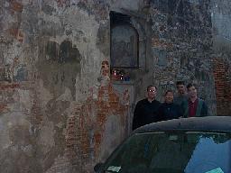 On the way to the restaurant in Oltrarno (south-west part of Florence, across the Arno).