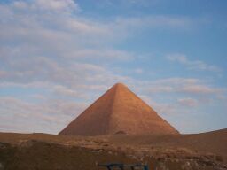 The sun hitting the Great Pyramid, the pyramid of Cheops.