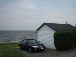 Car + cottage (where I stayed the first night).